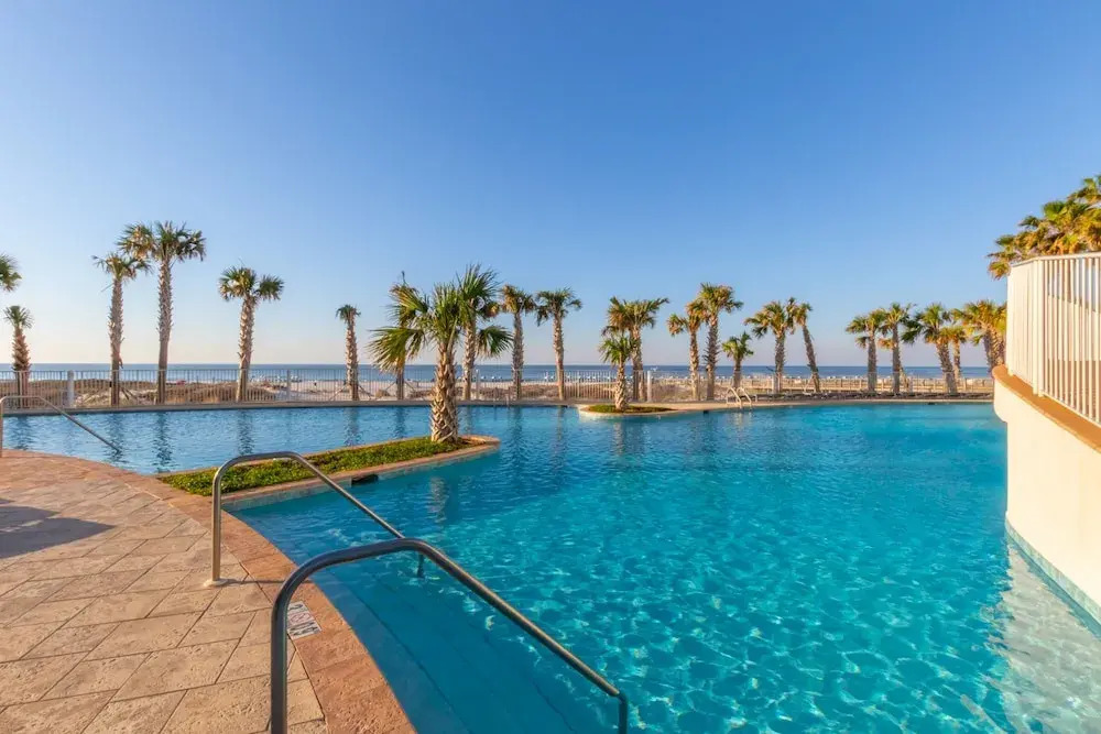 Turquoise Place 405C