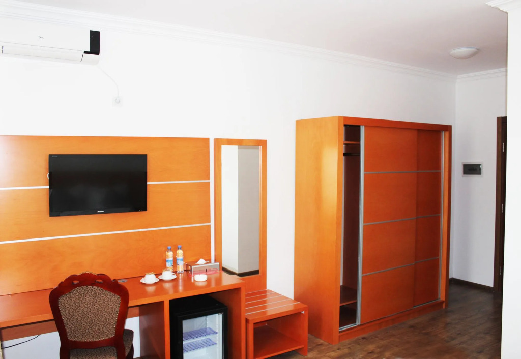 Dormitory Hualing Tbilisi Hotel