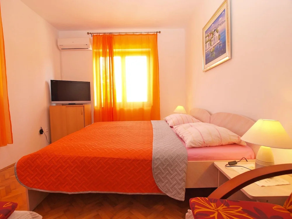 Apartment 39