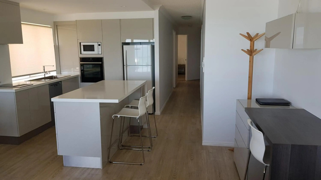 Pandanus Shores Unit 2 Kings Beach QLD