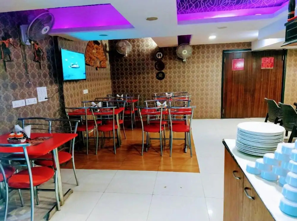 Hotel White Castle