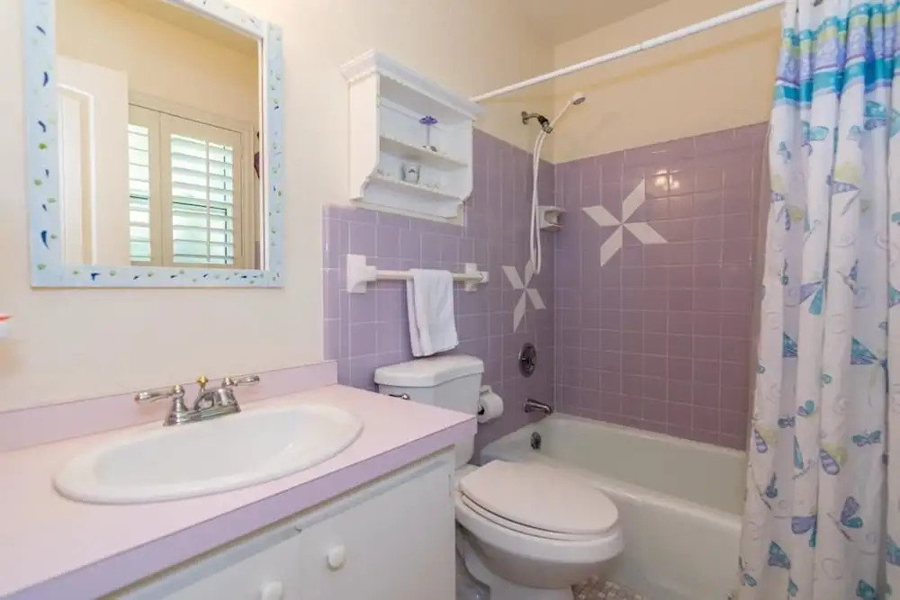 AM Beach Place Unit 6