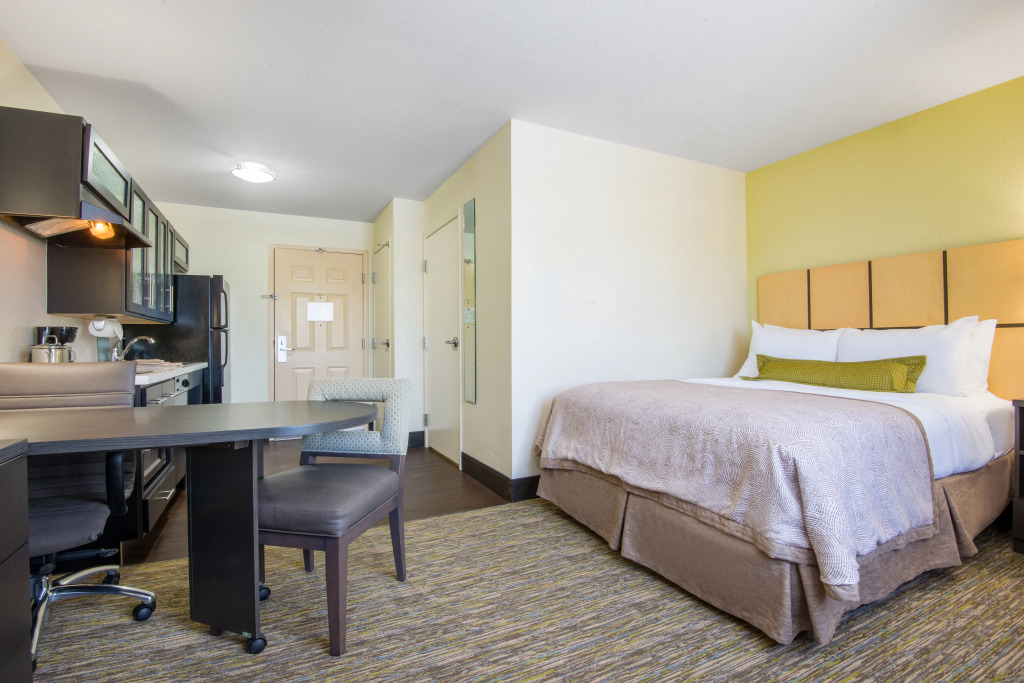 Candlewood Suites Jefferson City by IHG