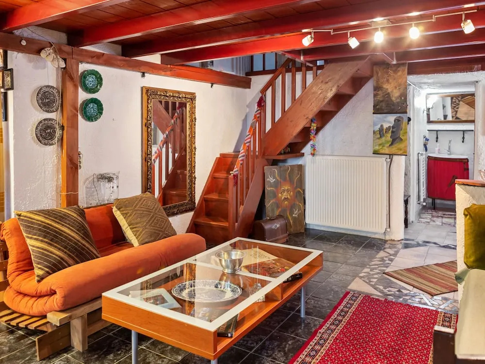 Restful Apartment in Istiaia With Patio