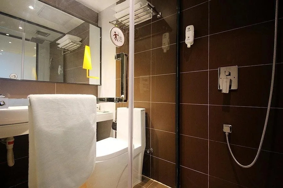 IU Hotels·Lanzhou Dongfanghong Square Gaolan Road