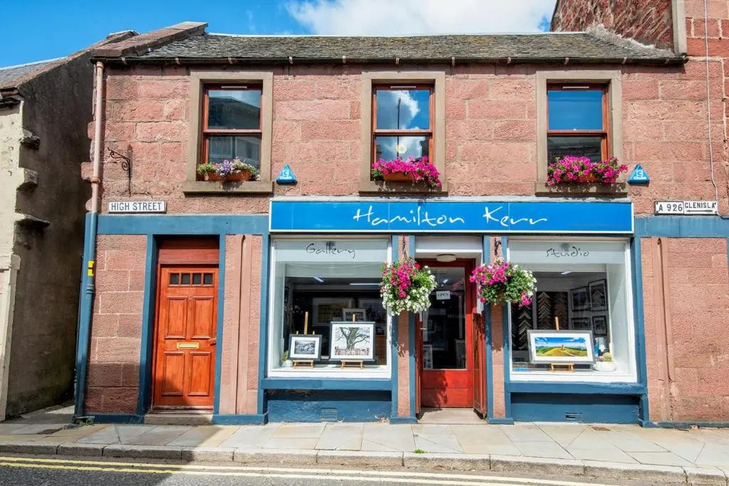 Unique 2 Bedroom Flat Kirrie Scotland