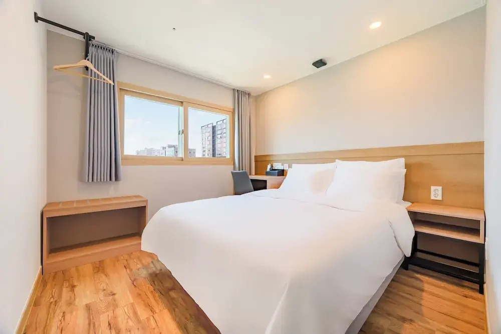 Hotel Moon