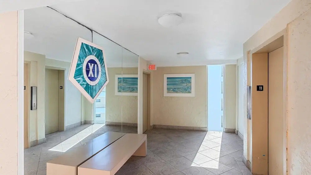 Crystal Sands On Siesta 2 Bedroom Condo by RedAwning