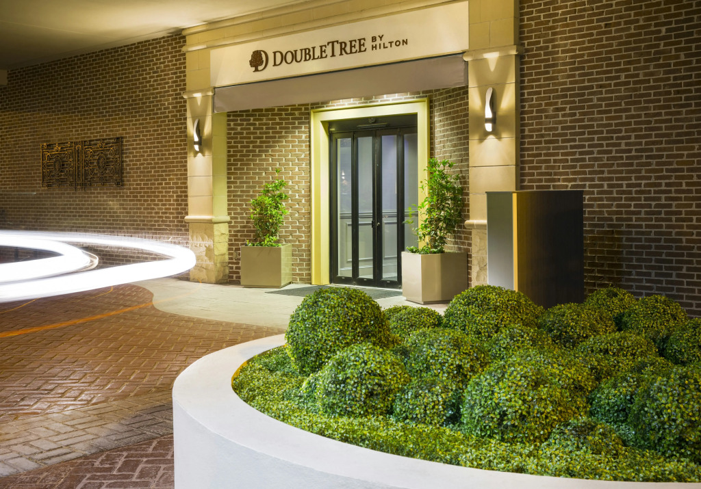 DoubleTree by Hilton Historic Savannah