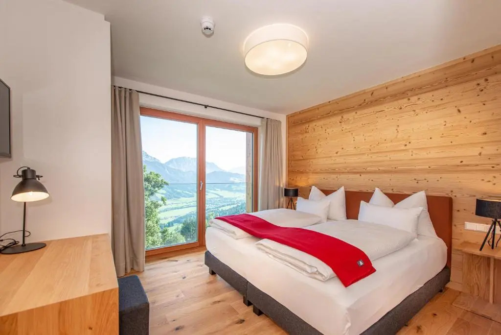 Skylodge Alpine Homes