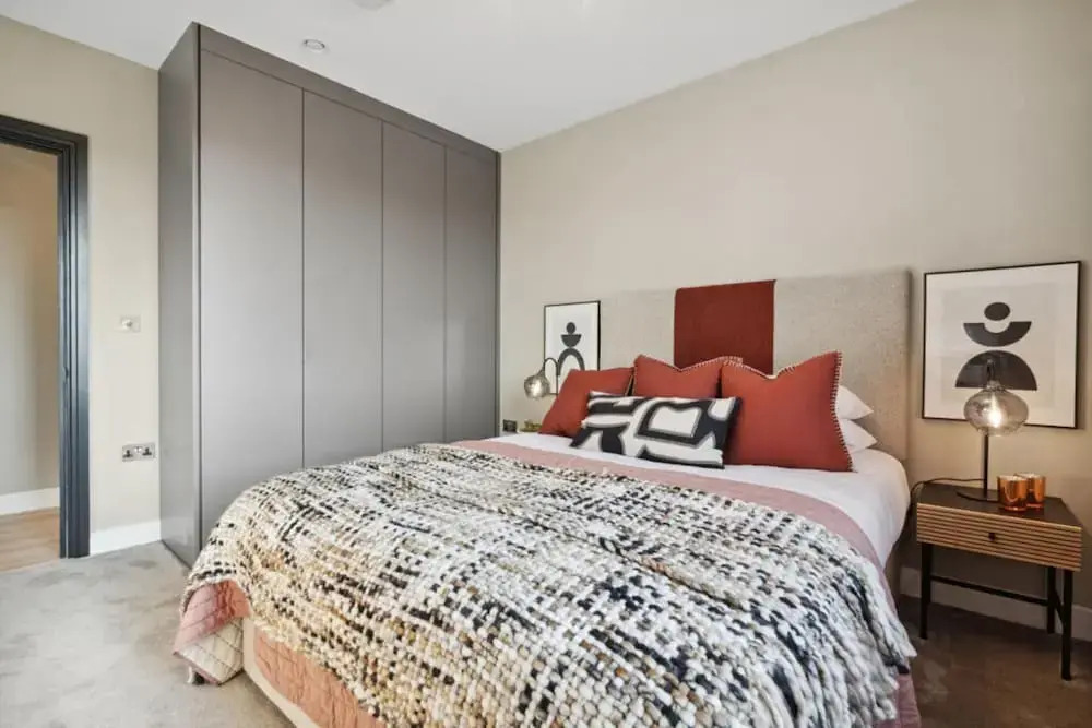02 Arena - Luxury 2 Bed Double En-suite W/balcony