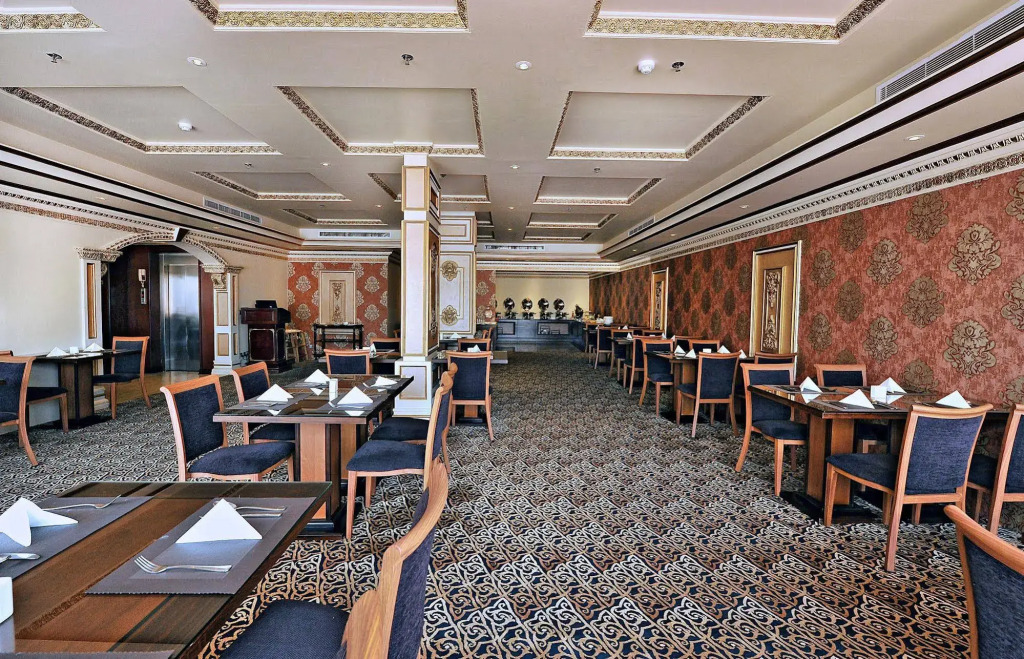 Auris Al Fanar Hotel