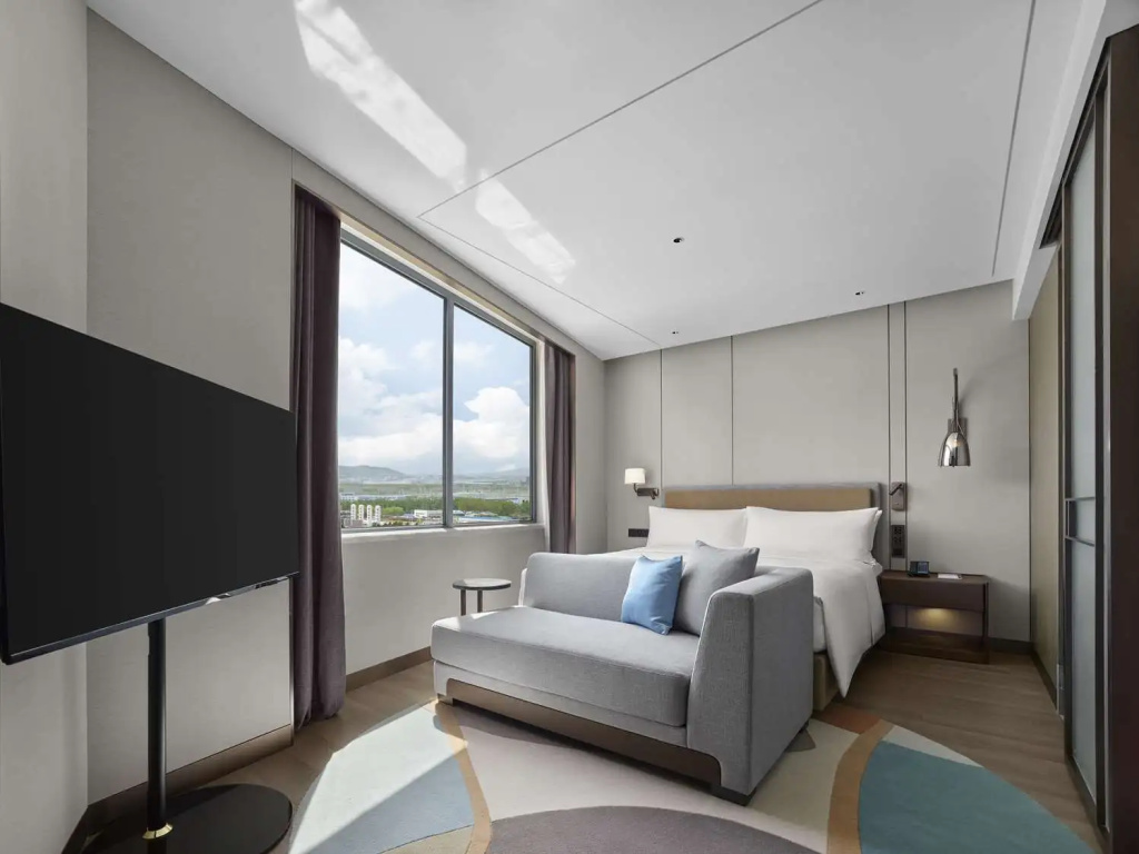 Doubletree By Hilton Yantai Golden Coast Hotel & Suites