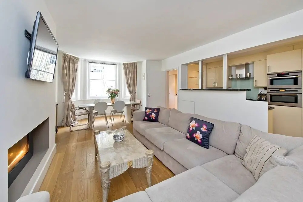 Fantastic 3 Bed Apartment In Earls Court