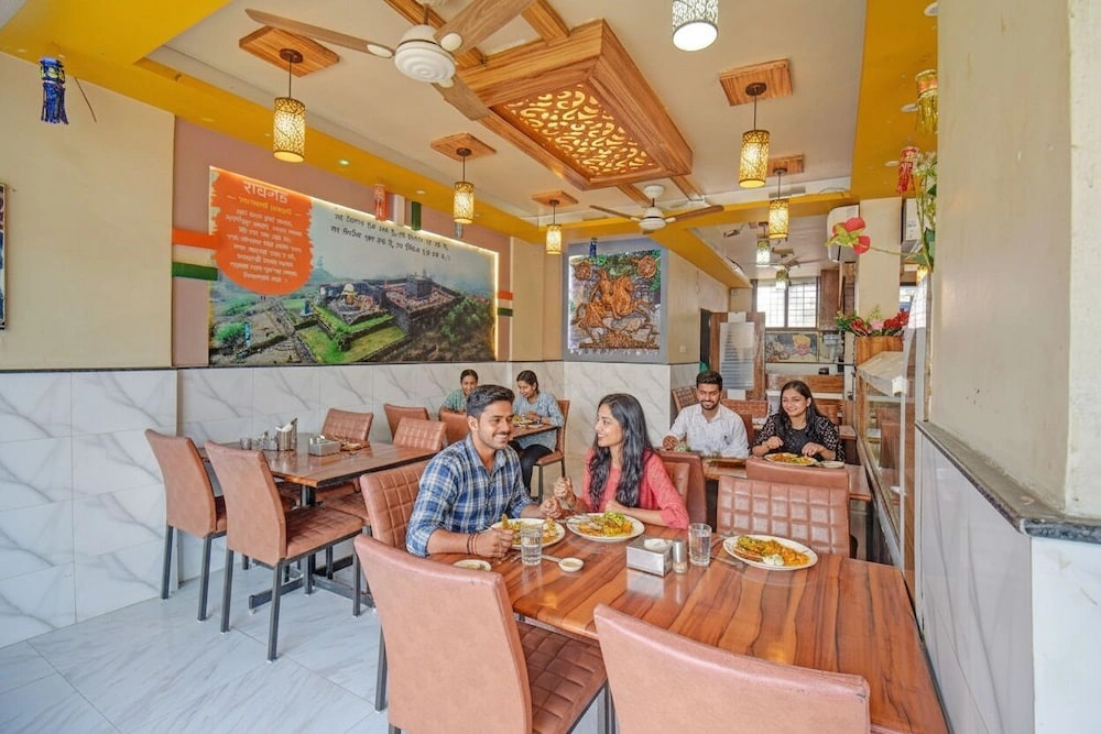 Via Kamal Stay Inn