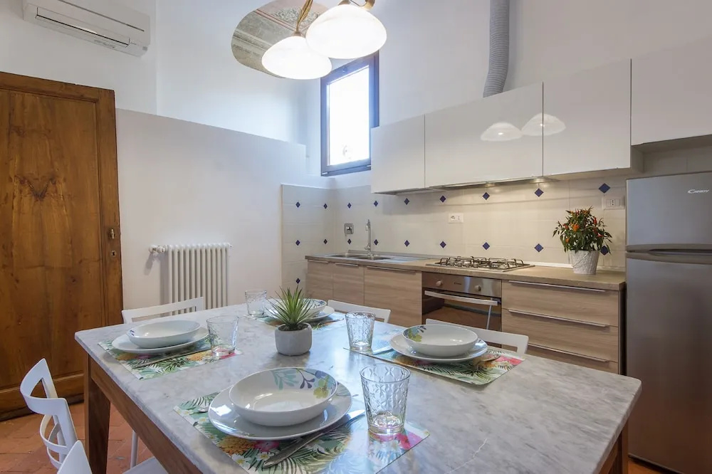 House in Florence Blue