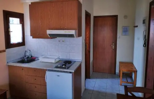 Pagaseon Rooms and Apartments