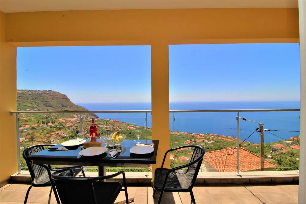Caracas One Bedroom Apartment Sea View