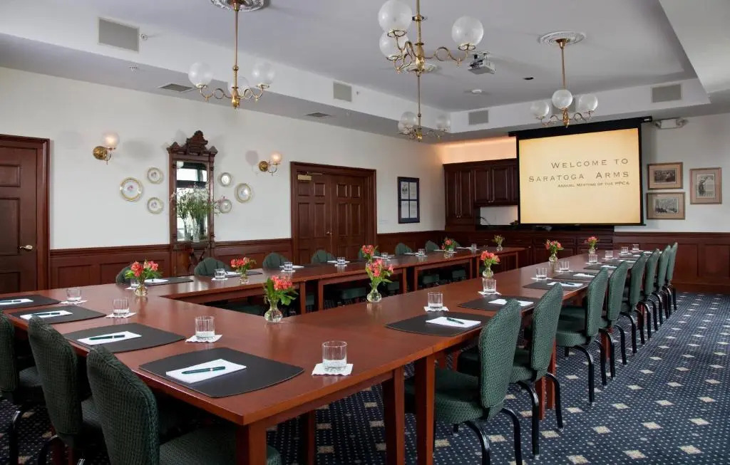 Saratoga Arms Hotel
