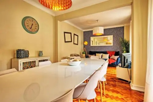 Almirante 3-Four Bedrooms