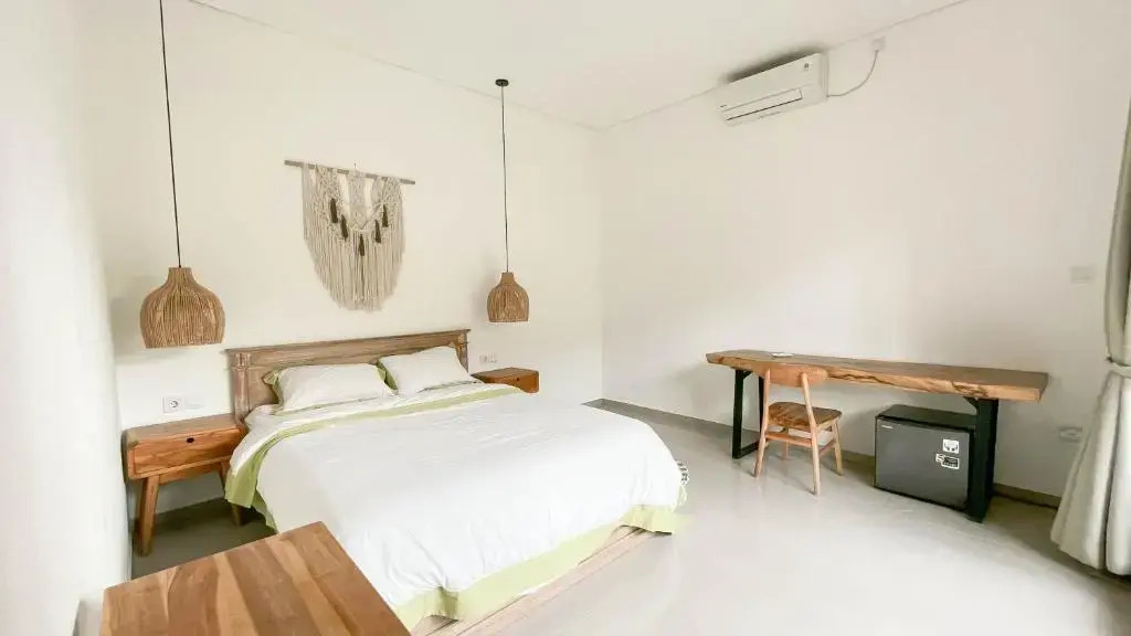 The Kumpi Bali by The Lavana