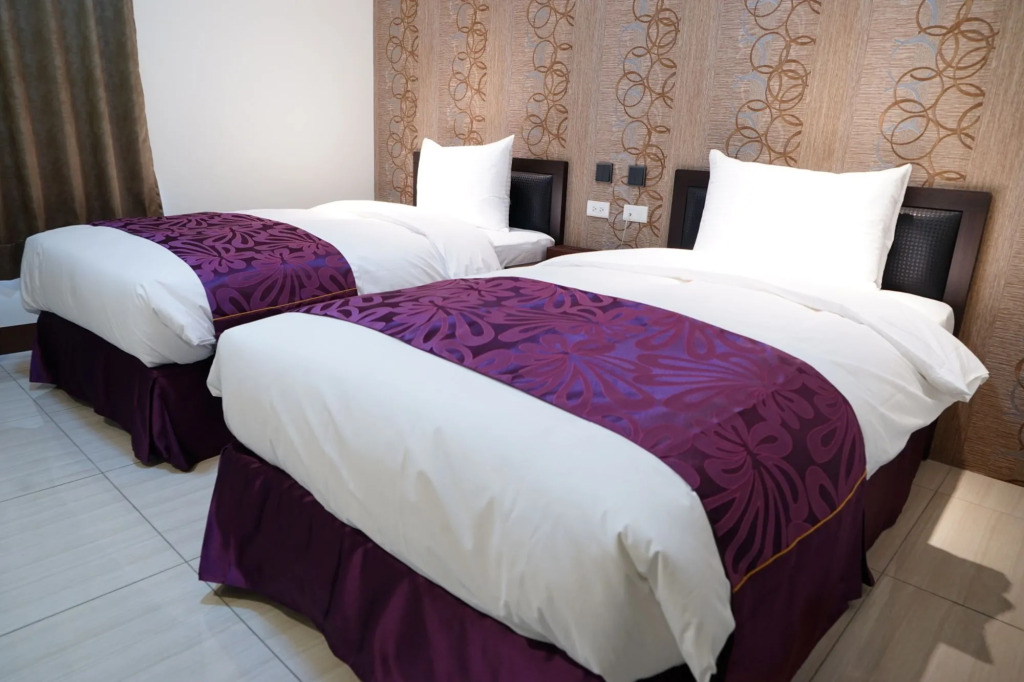 GIN JIAN Commercial Hotel