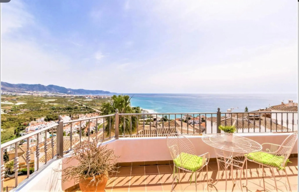 villa vistas al mar