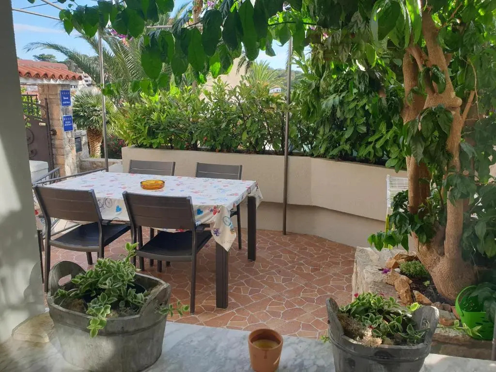 Apartment Fay