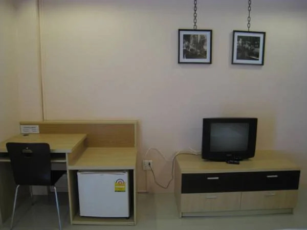 C.S. Poonpol Apartment
