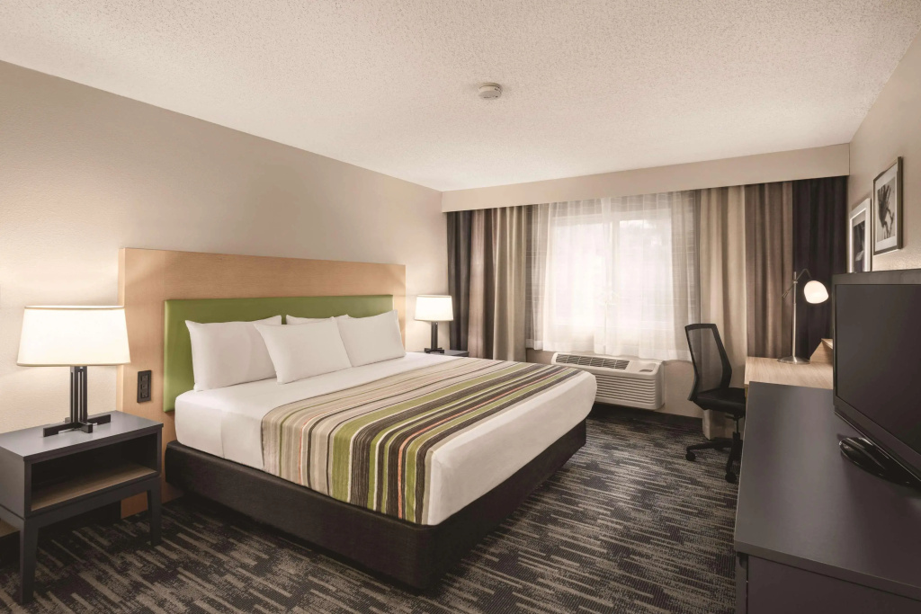 Country Inn & Suites by Radisson, Northfield, MN