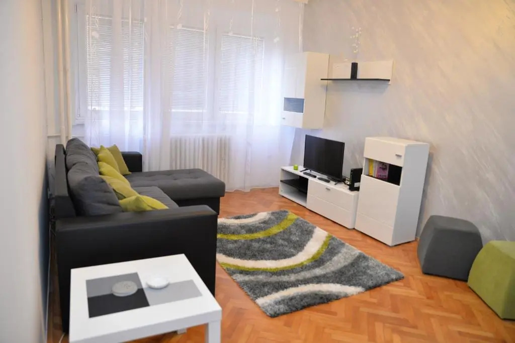 Akik Apartman stan na dan