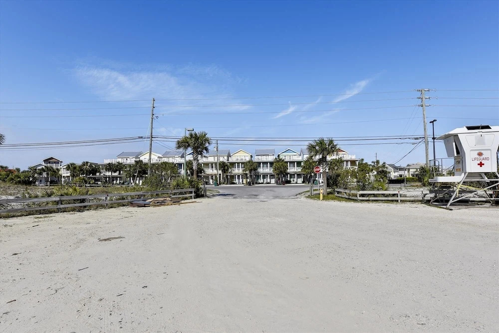 7418 Thomas Drive
