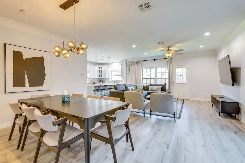 Pet-friendly Duplex Unit in Southwest Houston