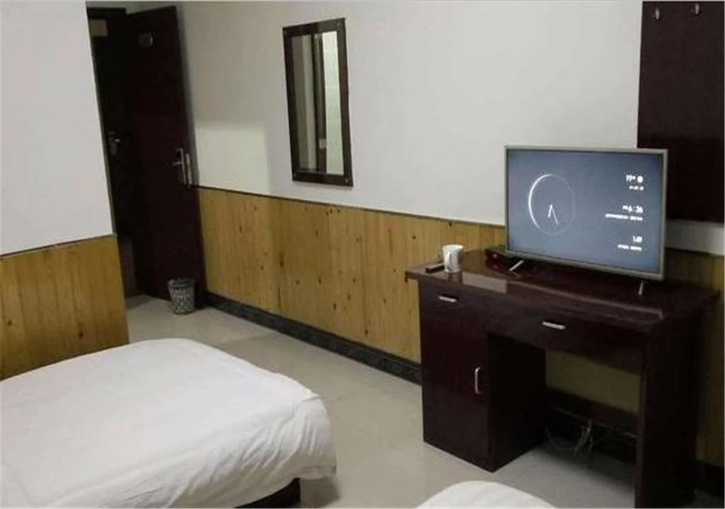 Yijia Hotel