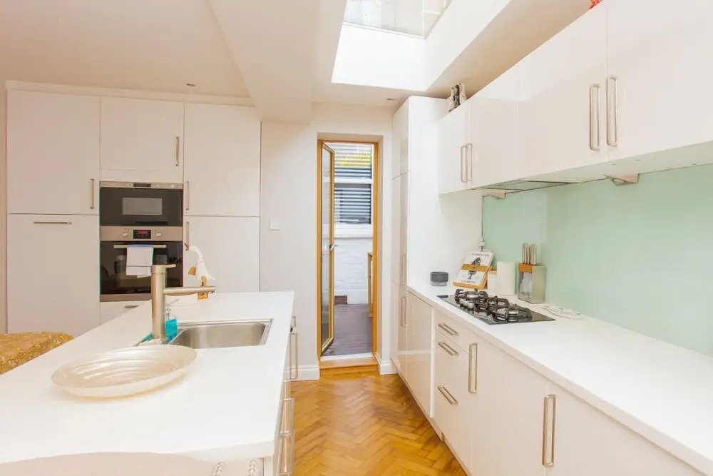 Chic Family-friendly 2 Bedroom Apartment in Clapham Common