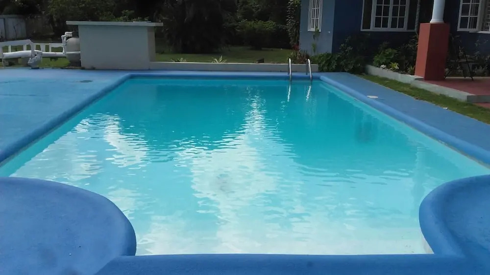 Avalon Pool Room