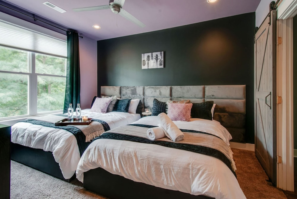 Close to the Gulch - Book Today