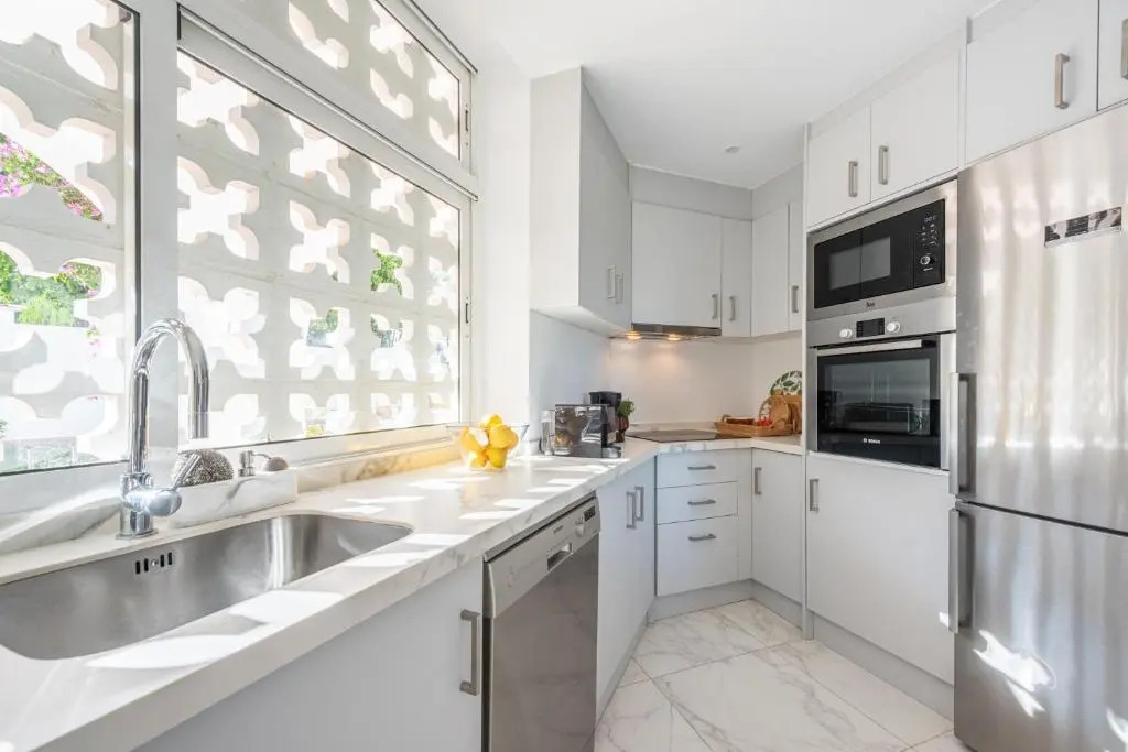 Azahara 1 8B Beautiful apartment frontline golf in popular Aloha