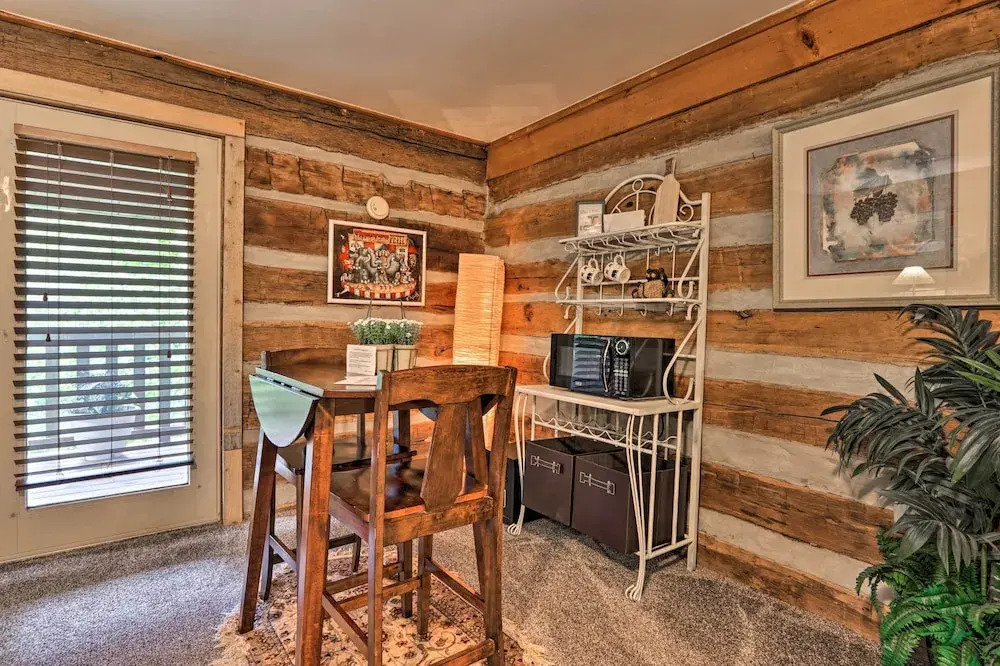 Riverfront Couple's Retreat in Smoky Mountains!