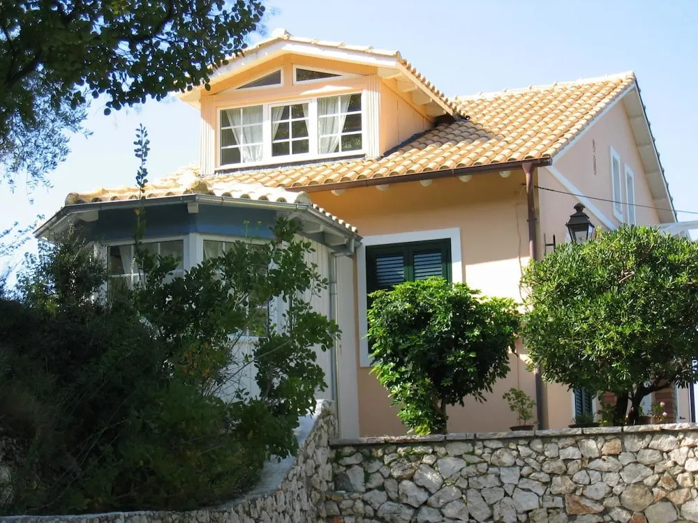 Agios Nikitas Villas