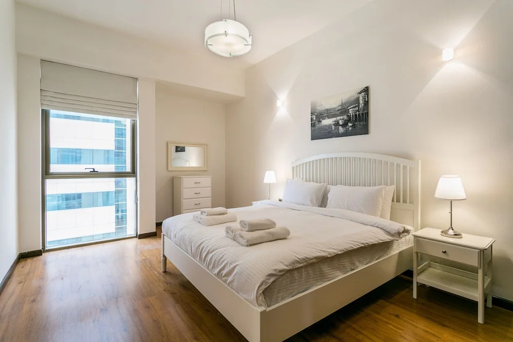 One Perfect Stay 1Br At Al Murad Tower