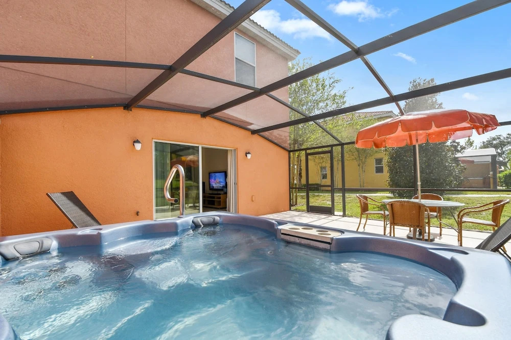 Amazing Three Bedrooms w Spa/Jacuzzi close Disney @ Encantada 3012