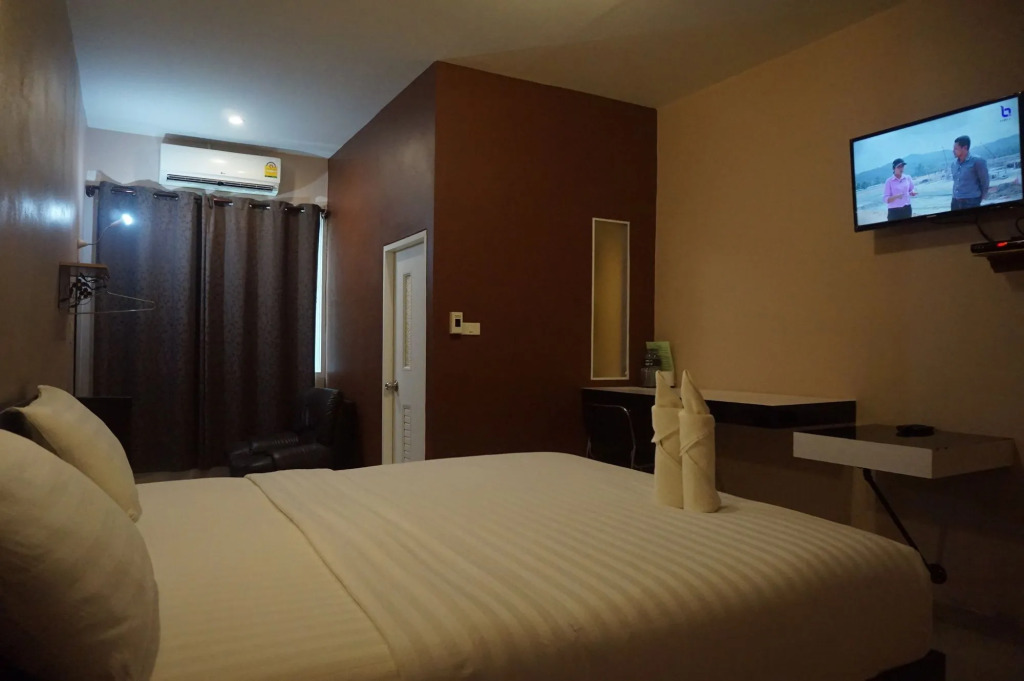 Add Ubon Hotel