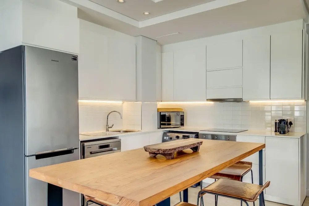 Beautiful Apartment With Mountain Views 404 on N