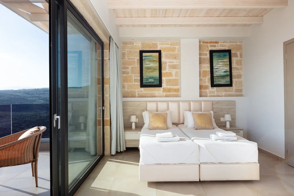 Argyrie Villas, luxury, amazing sea view, heated pool