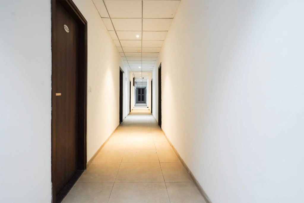 Super Townhouse Oak Ramdaspeth KRIMS Hospital
