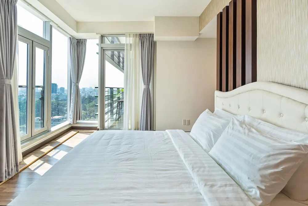 Saigon Suites Collection by Idg in D1