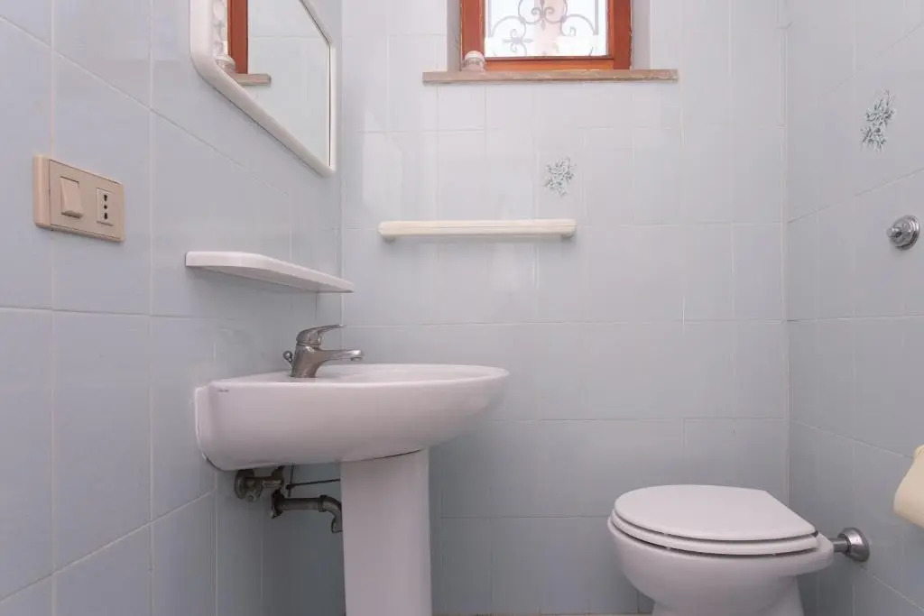 M212 - Marcelli, Ampio Bilocale Con Terrazzo