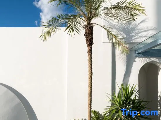 Tinghua Island Garden Resort