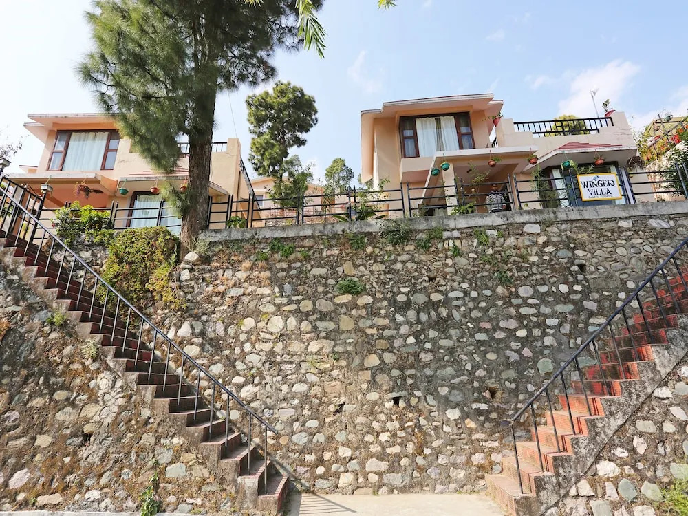 OYO 10816 Home 2BHK Winged Villa Sattal